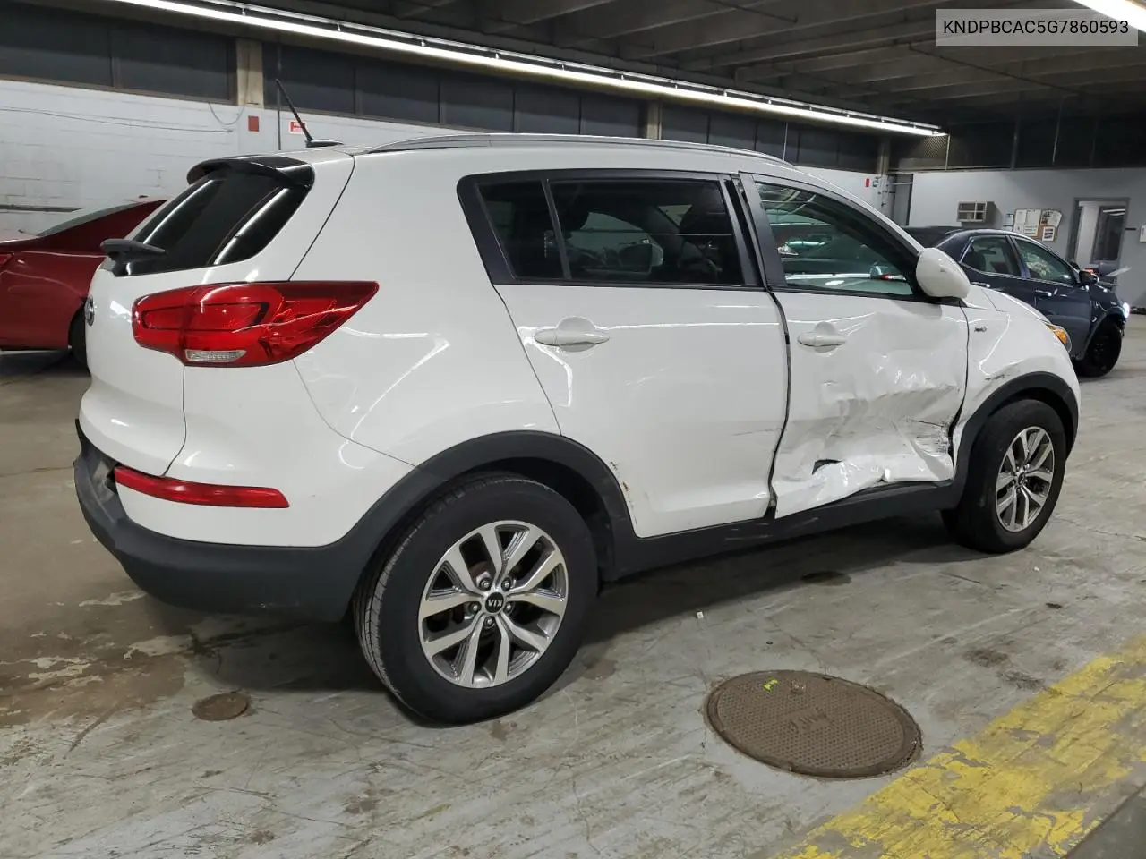 KNDPBCAC5G7860593 2016 Kia Sportage Lx