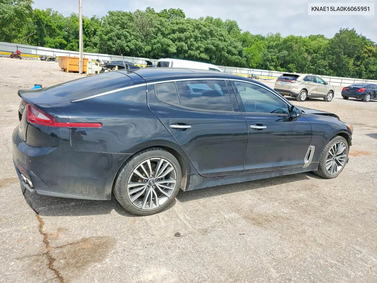 2019 Kia Stinger Base VIN: KNAE15LA0K6065951 Lot: 55572156
