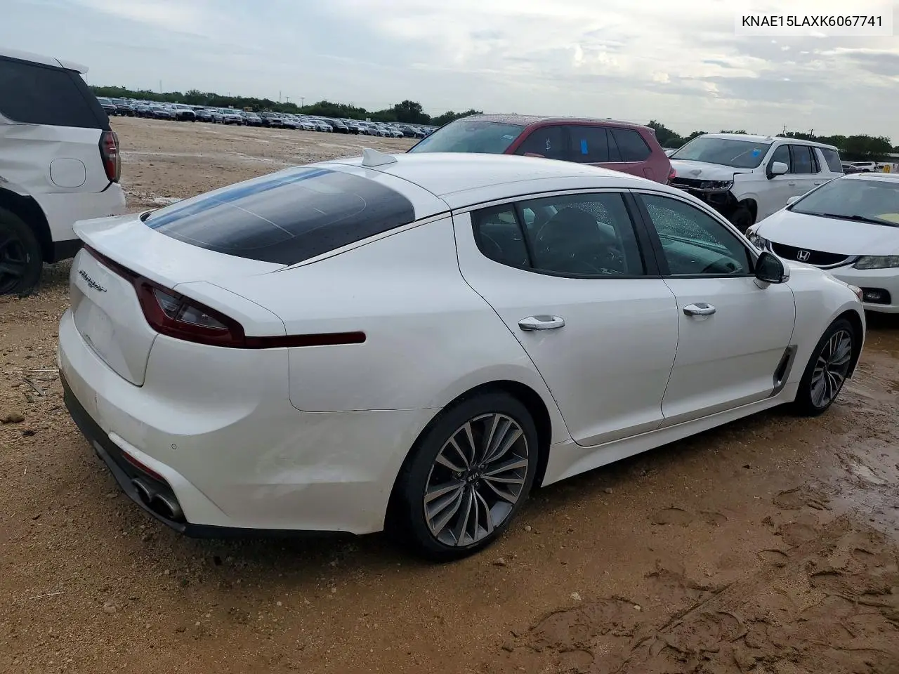 2019 Kia Stinger Base VIN: KNAE15LAXK6067741 Lot: 56704046