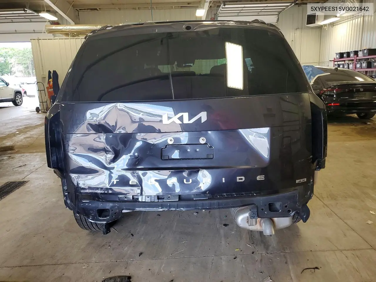 2027 Kia Telluride S VIN: 5XYPEES15VG021642 Lot: 58821206