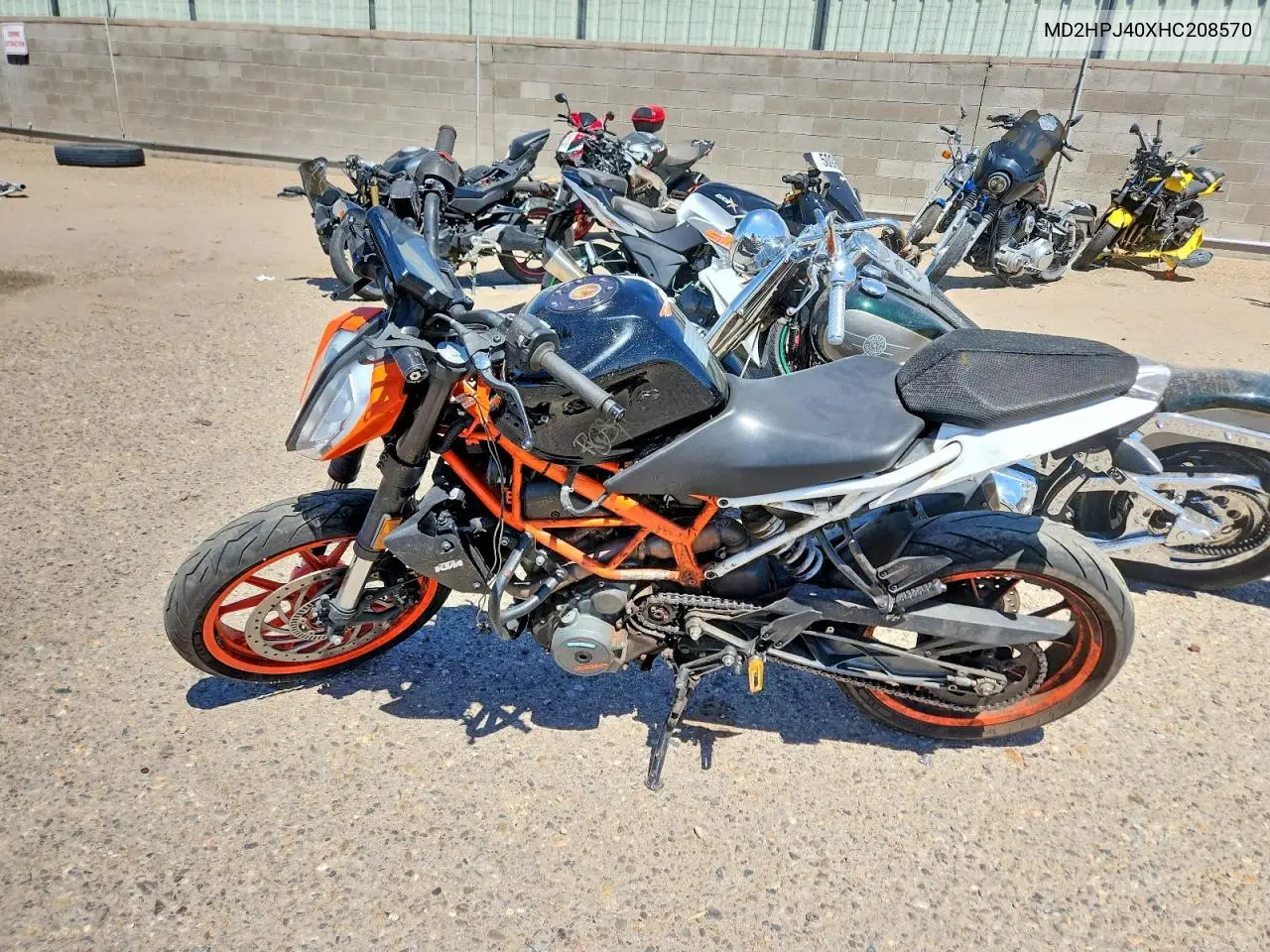 2017 Ktm 390 Duke VIN: MD2JPJ40XHC208570 Lot: 53742846