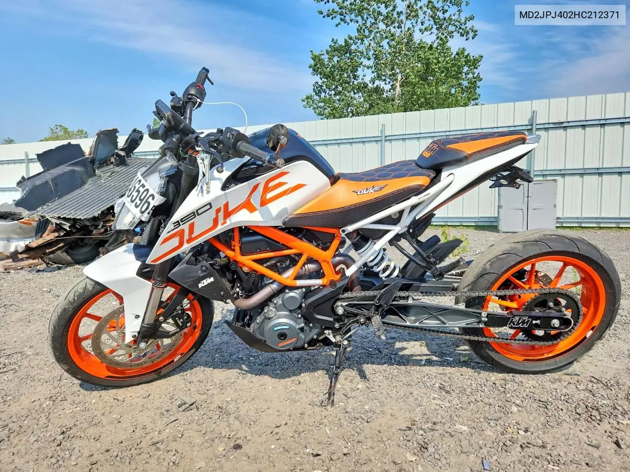 2017 Ktm 390 Duke VIN: MD2JPJ402HC212371 Lot: 61046596