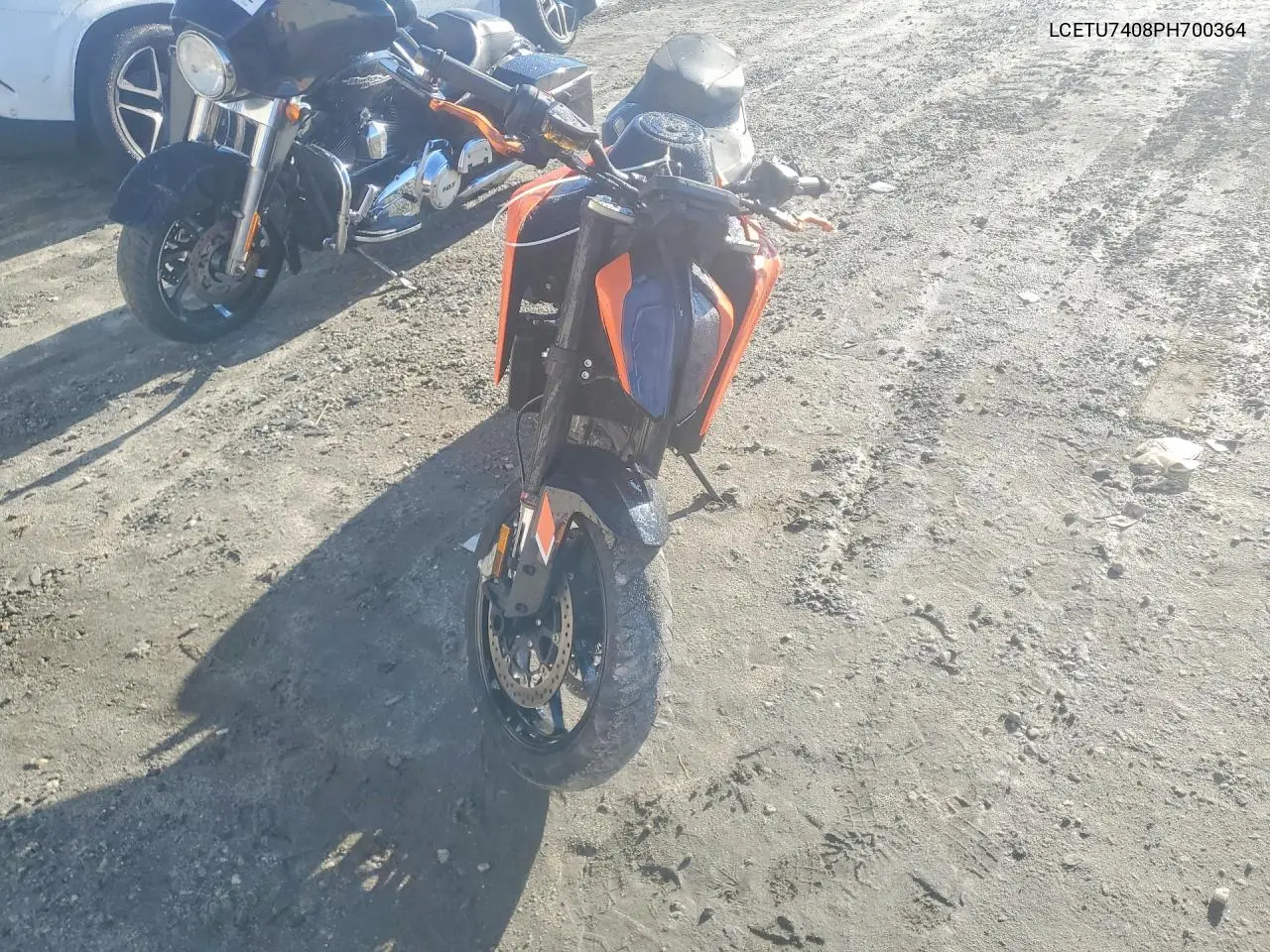 2023 Ktm 790 Duke VIN: LCETU7408PH700364 Lot: 76520435