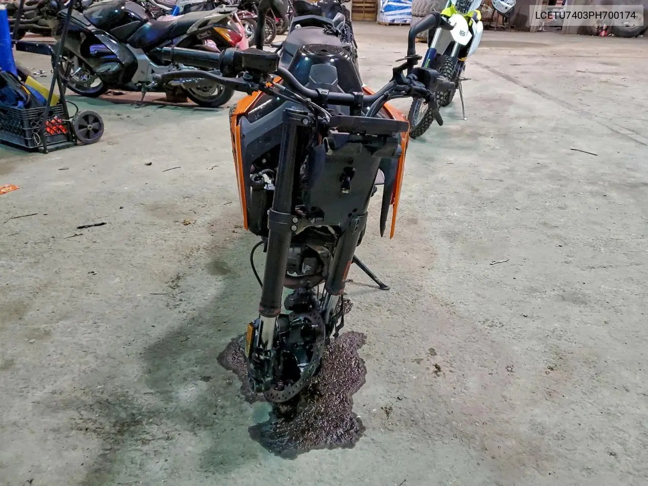 2023 Ktm 790 Duke VIN: LCETU7403PH700174 Lot: 95720825