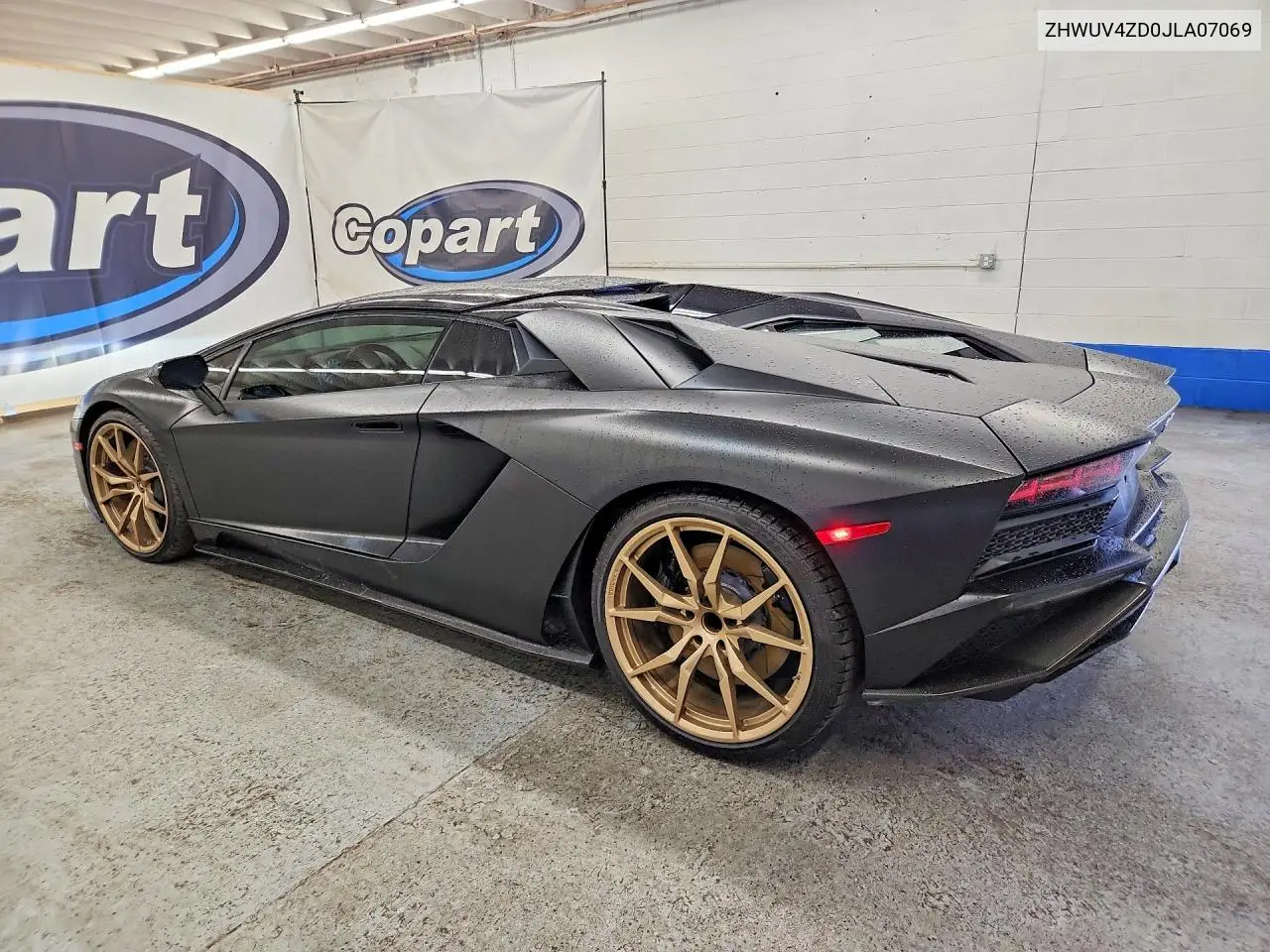 2018 Lamborghini Aventador S VIN: ZHWUV4ZD0JLA07069 Lot: 41722726