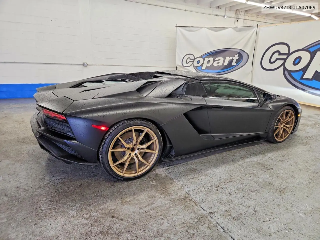 2018 Lamborghini Aventador S VIN: ZHWUV4ZD0JLA07069 Lot: 41722726