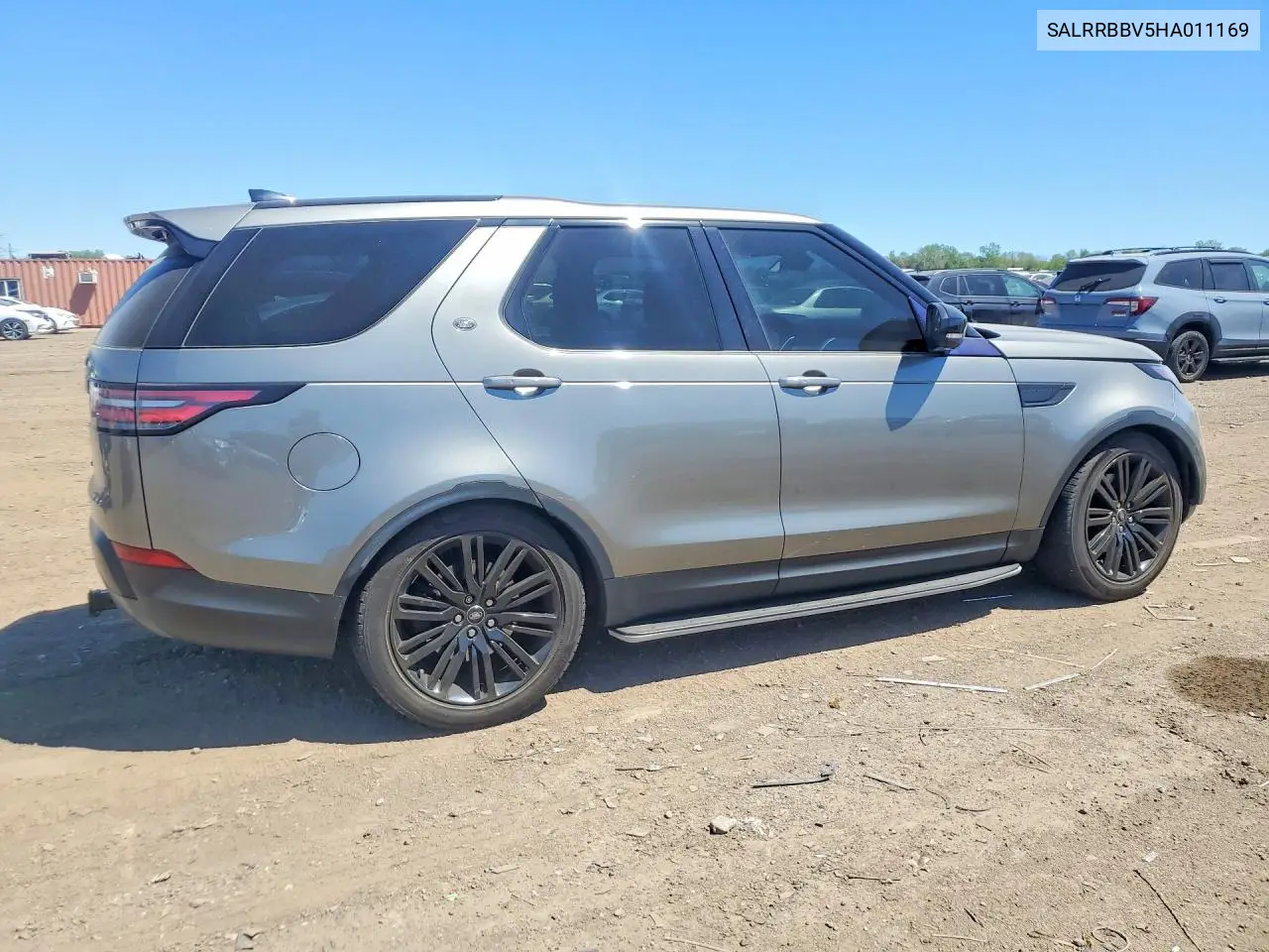 2017 Land Rover Discovery Hse VIN: SALRRBBV5HA011169 Lot: 53131056