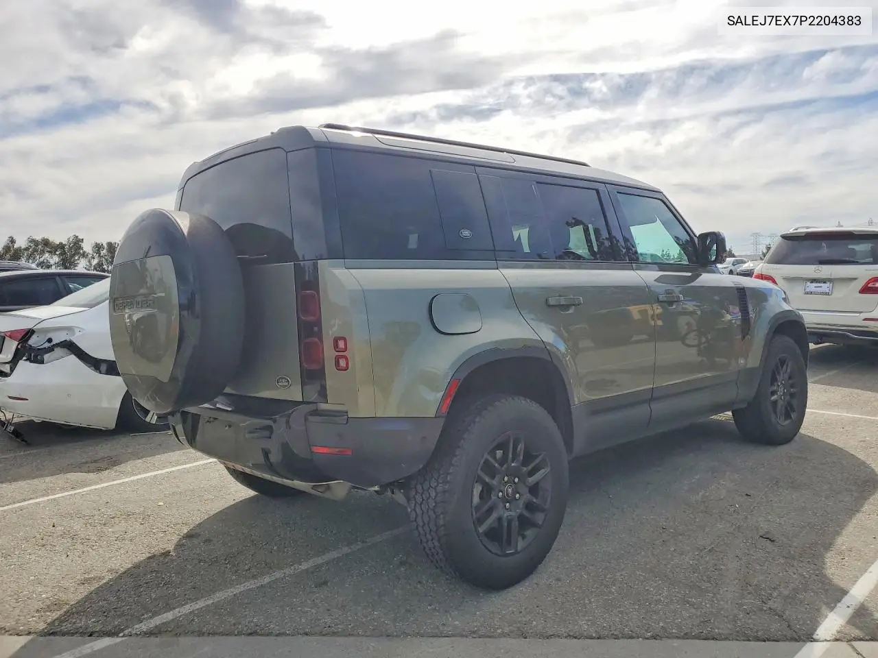 2023 Land Rover Defender 110 S VIN: SALEJ7EX7P2204383 Lot: 41610966