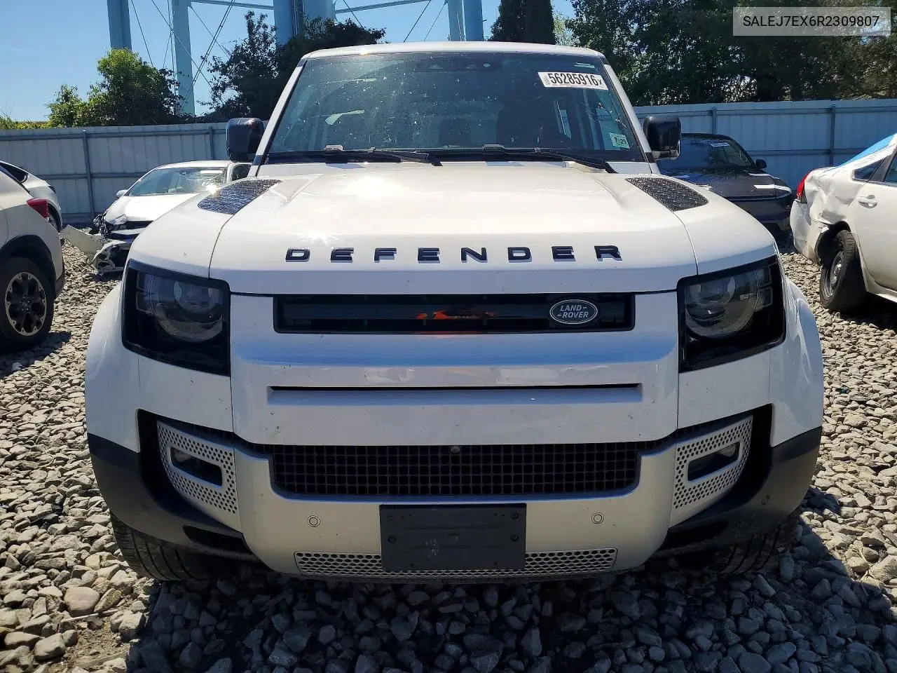 2024 Land Rover Defender 110 S VIN: SALEJ7EX6R2309807 Lot: 56285916
