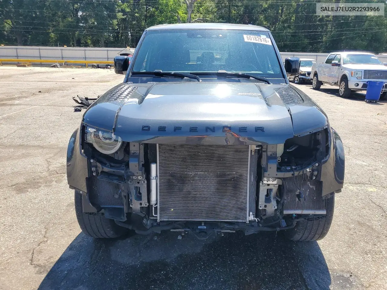 2024 Land Rover Defender 110 S VIN: SALEJ7EU2R2293966 Lot: 60182616