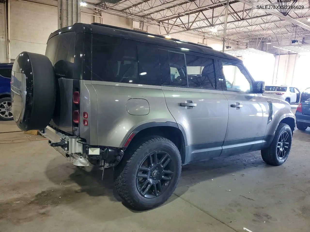2025 Land Rover Defender 110 S VIN: SALEJ7EXXS2366629 Lot: 53011636