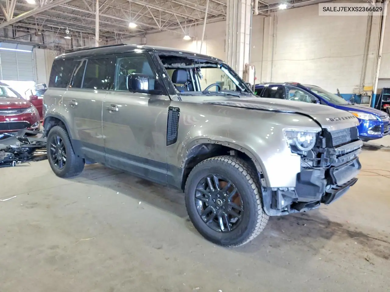 2025 Land Rover Defender 110 S VIN: SALEJ7EXXS2366629 Lot: 53011636