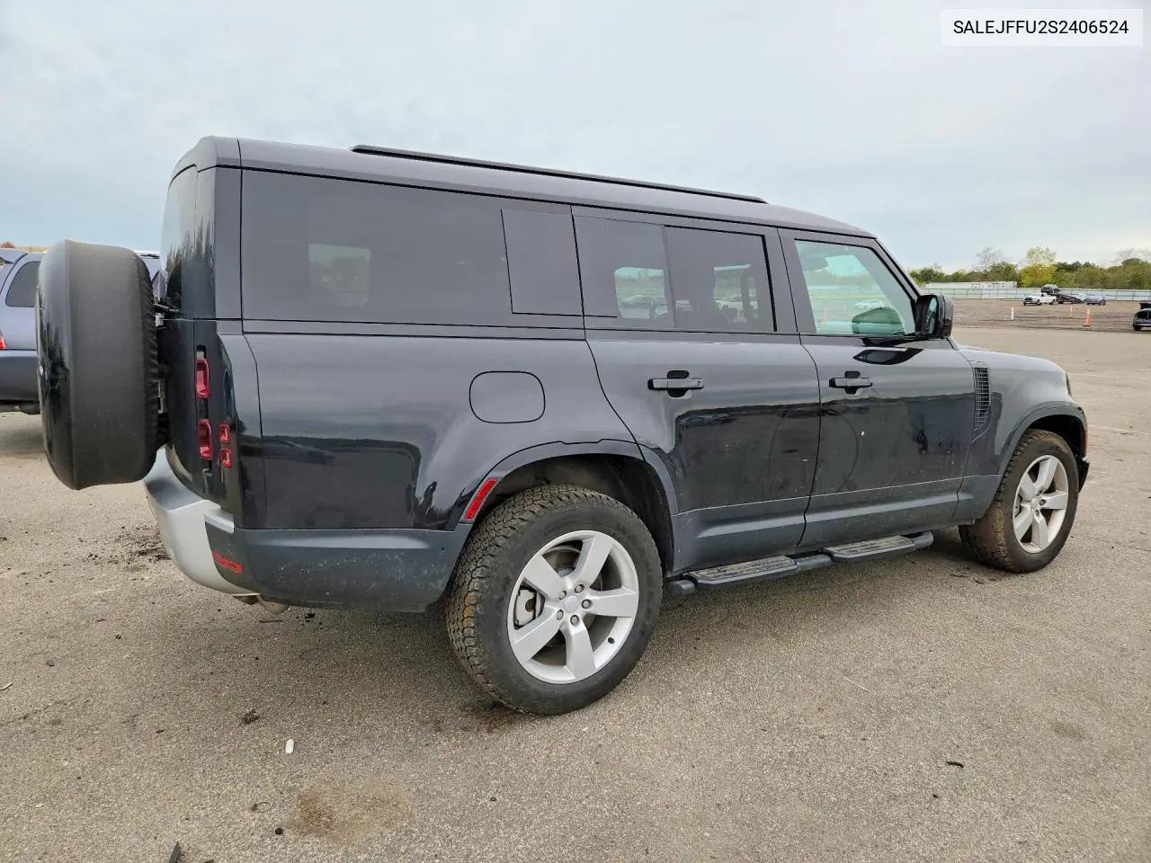 2025 Land Rover Defender 130 S VIN: SALEJFFU2S2406524 Lot: 53080236