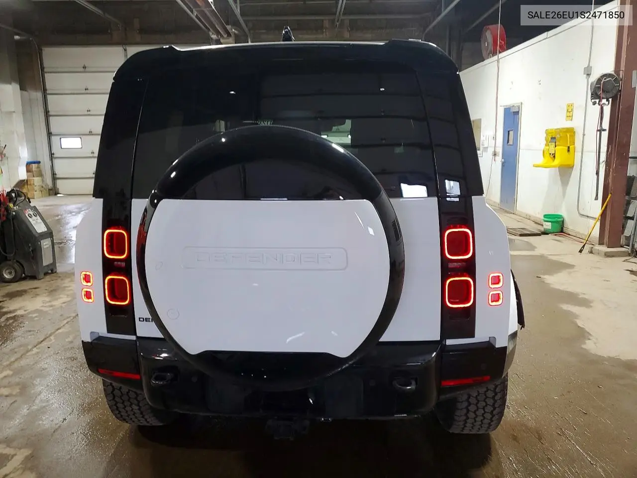 2025 Land Rover Defender 90 X-Dynamic Se VIN: SALE26EU1S2471850 Lot: 53412386