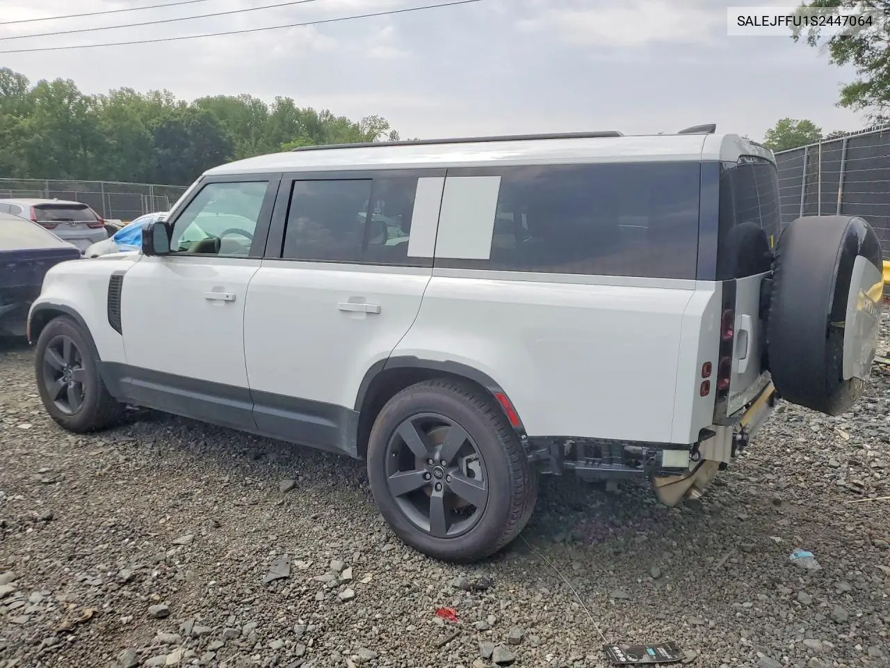 2025 Land Rover Defender 130 S VIN: SALEJFFU1S2447064 Lot: 61233706
