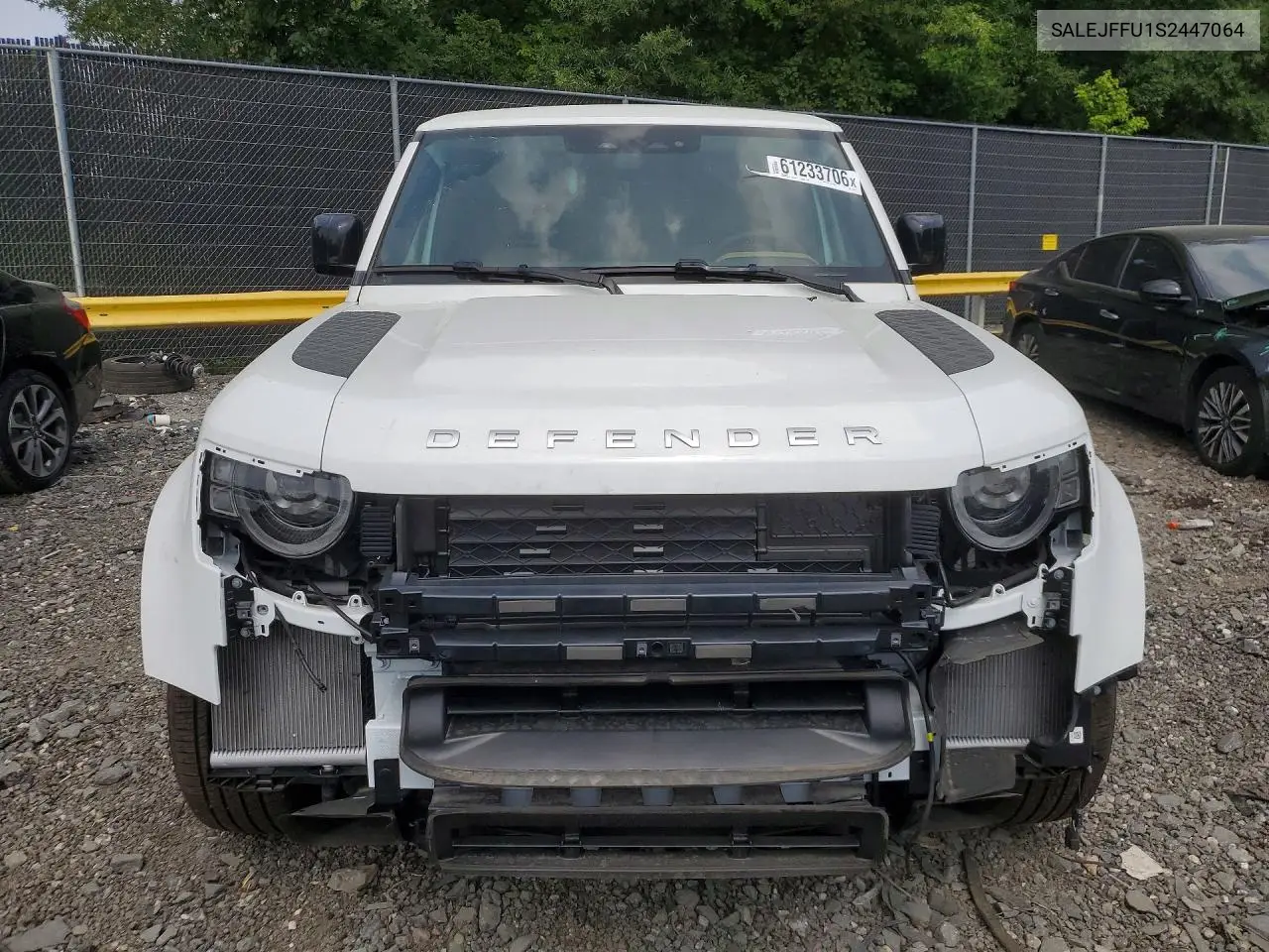 2025 Land Rover Defender 130 S VIN: SALEJFFU1S2447064 Lot: 61233706