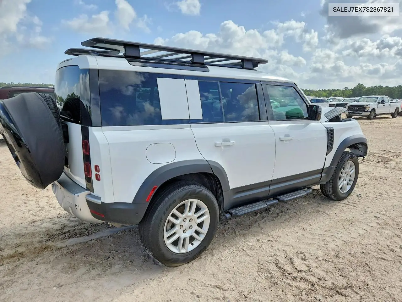2025 Land Rover Defender 110 S VIN: SALEJ7EX7S2367821 Lot: 61477886
