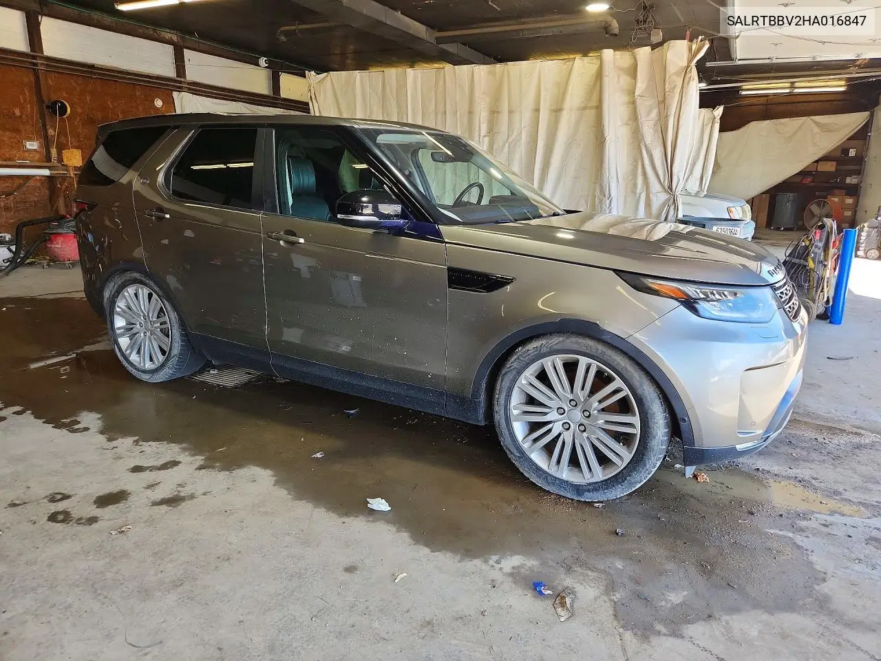 2017 Land Rover Discovery First Edition VIN: SALRTBBV2HA016847 Lot: 55393536