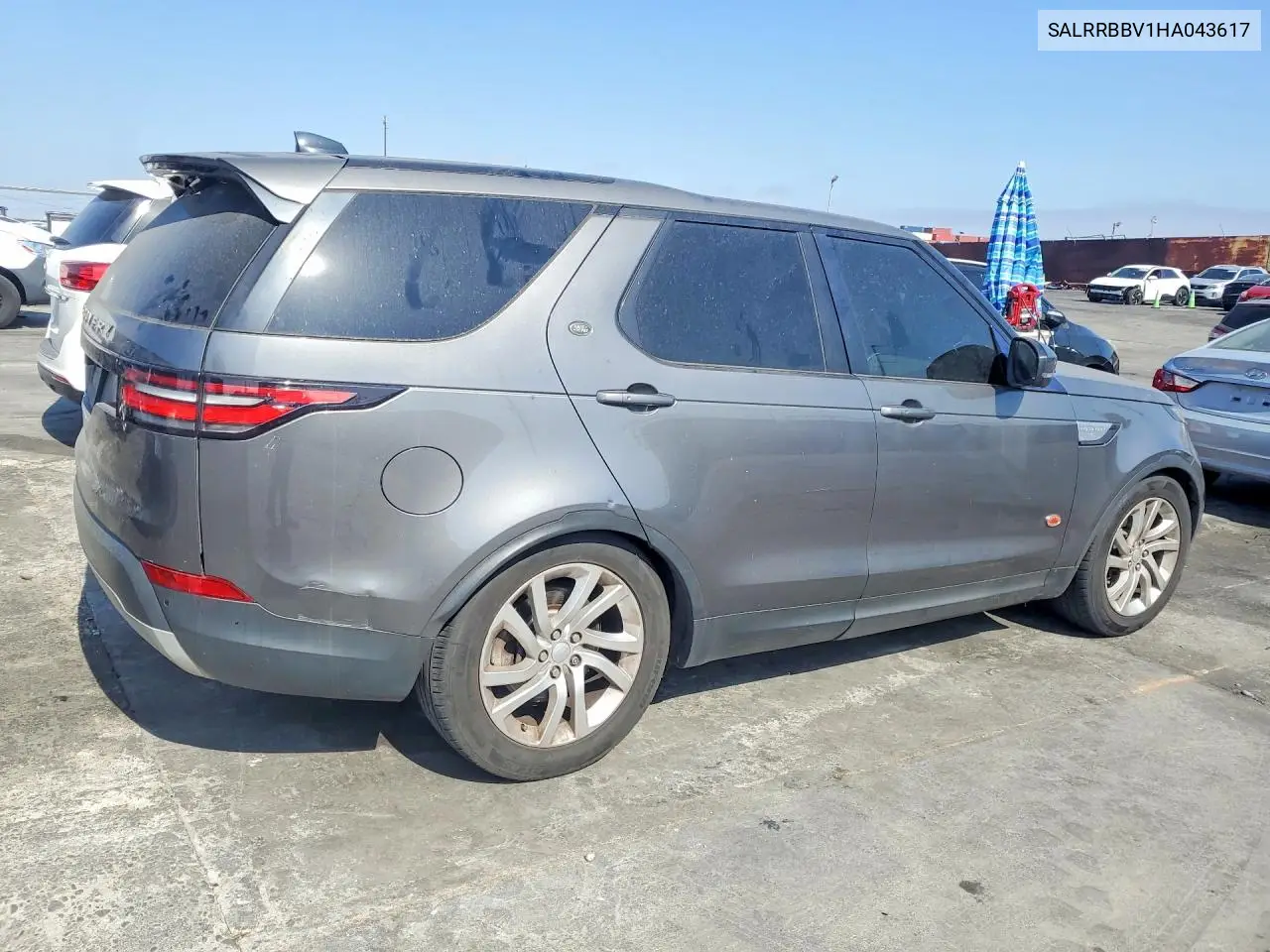 2017 Land Rover Discovery Hse VIN: SALRRBBV1HA043617 Lot: 56343116