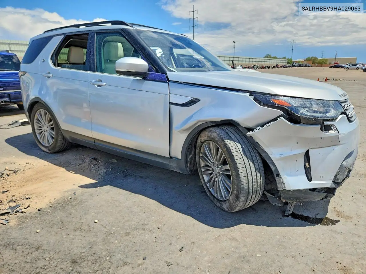 2017 Land Rover Discovery Hse Luxury VIN: SALRHBBV9HA029063 Lot: 57415086