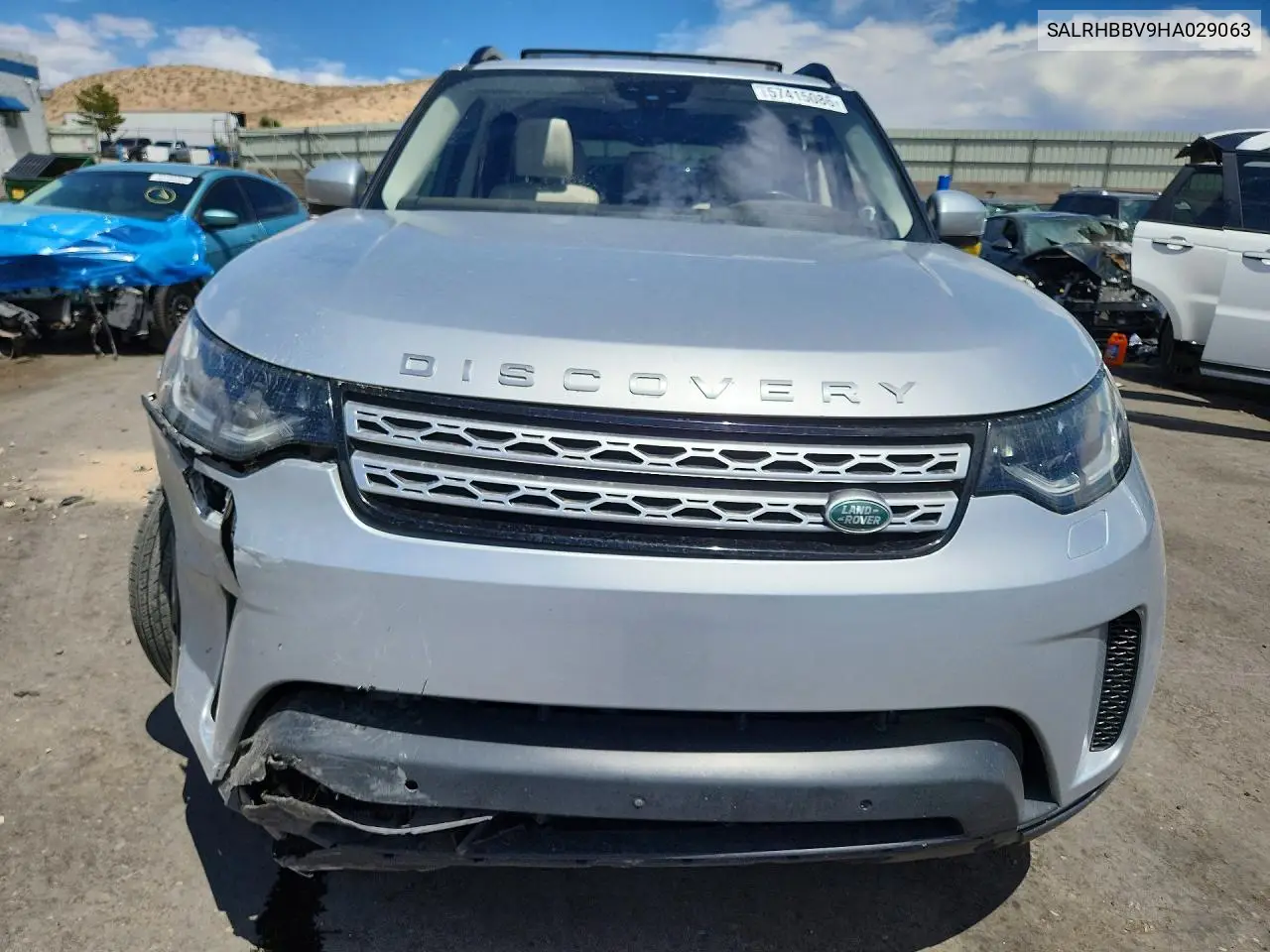 2017 Land Rover Discovery Hse Luxury VIN: SALRHBBV9HA029063 Lot: 57415086