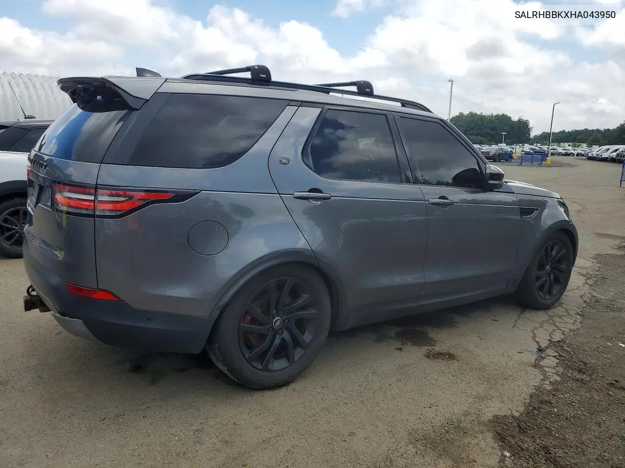 2017 Land Rover Discovery Hse Luxury VIN: SALRHBBKXHA043950 Lot: 58997876