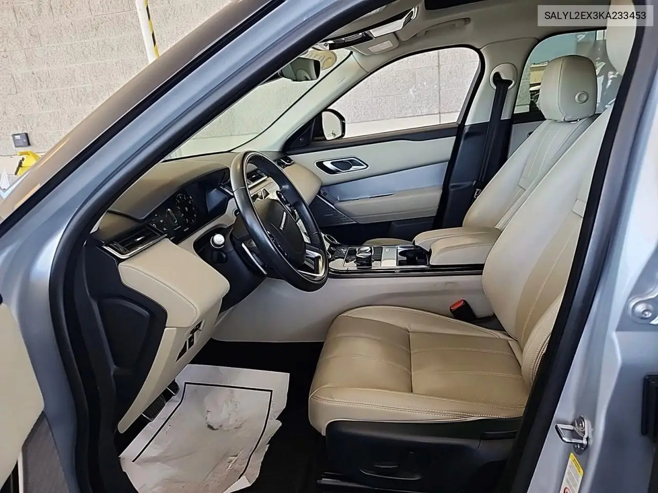 2019 Land Rover Range Rover Velar R-Dynamic Se VIN: SALYL2EX3KA233453 Lot: 60967066