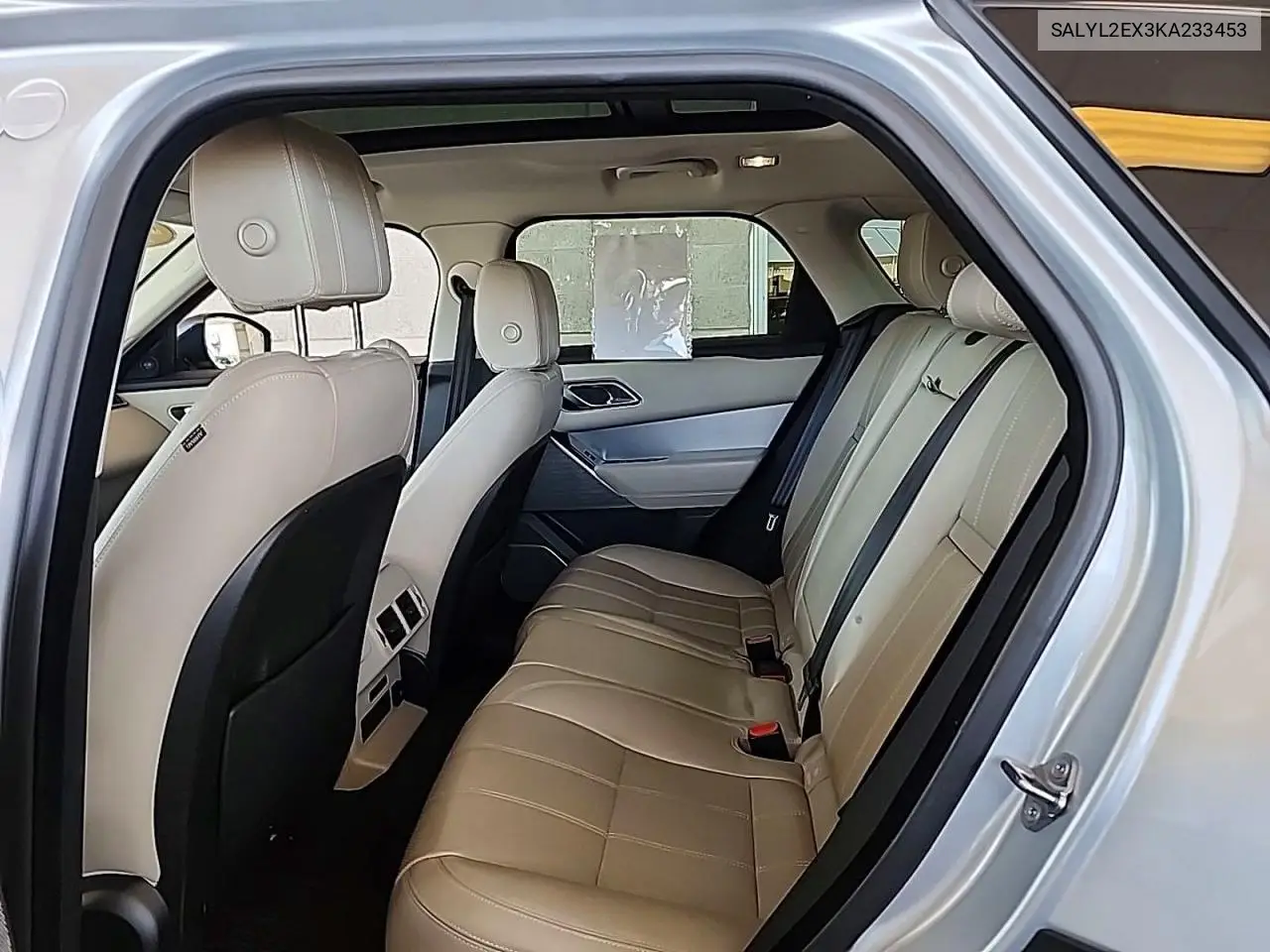 2019 Land Rover Range Rover Velar R-Dynamic Se VIN: SALYL2EX3KA233453 Lot: 60967066