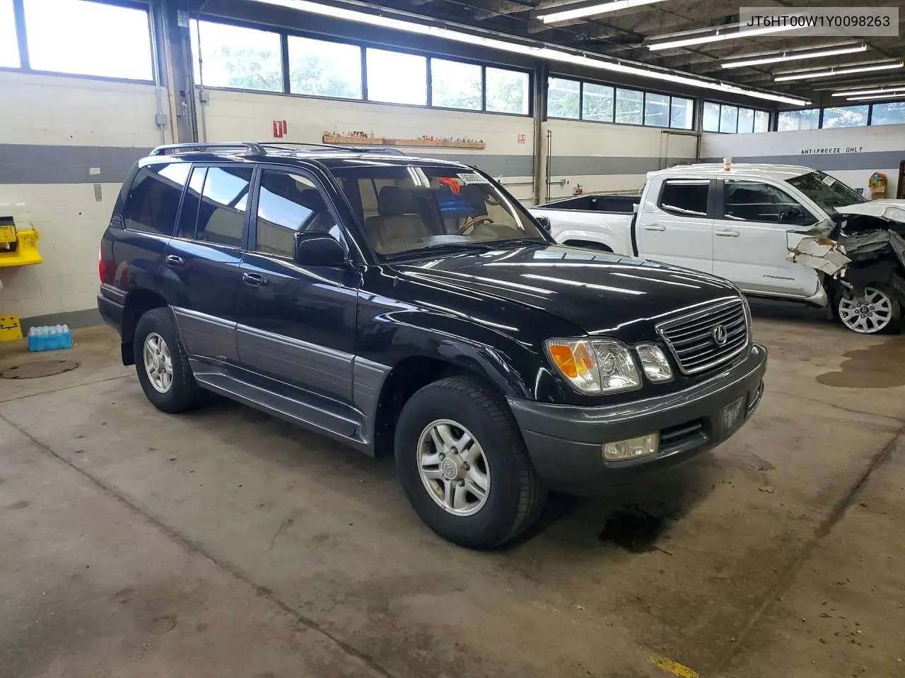 2000 Lexus Lx 470 VIN: JT6HT00W1Y0098263 Lot: 56365216