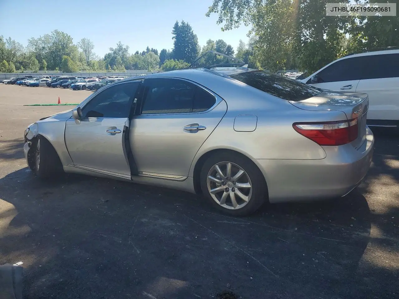 2009 Lexus Ls 460 VIN: JTHBL46F195090681 Lot: 56821196
