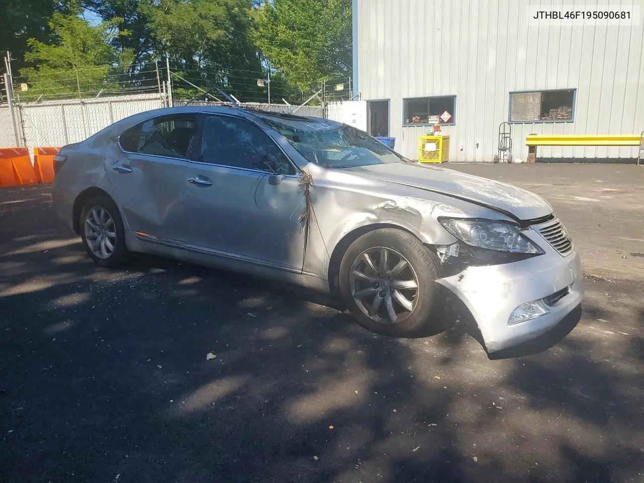 2009 Lexus Ls 460 VIN: JTHBL46F195090681 Lot: 56821196