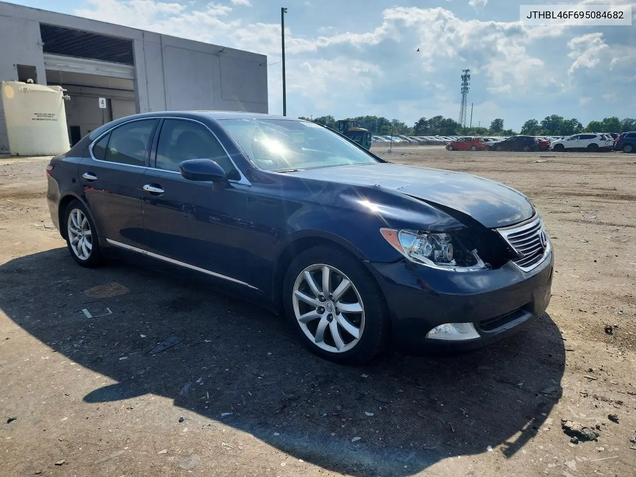 2009 Lexus Ls 460 VIN: JTHBL46F695084682 Lot: 56931336