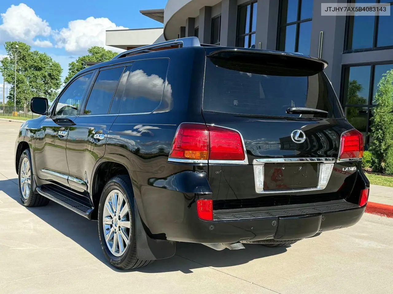 2011 Lexus Lx 570 VIN: JTJHY7AX5B4083143 Lot: 55102606