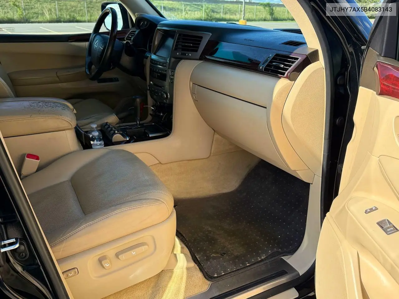 2011 Lexus Lx 570 VIN: JTJHY7AX5B4083143 Lot: 55102606