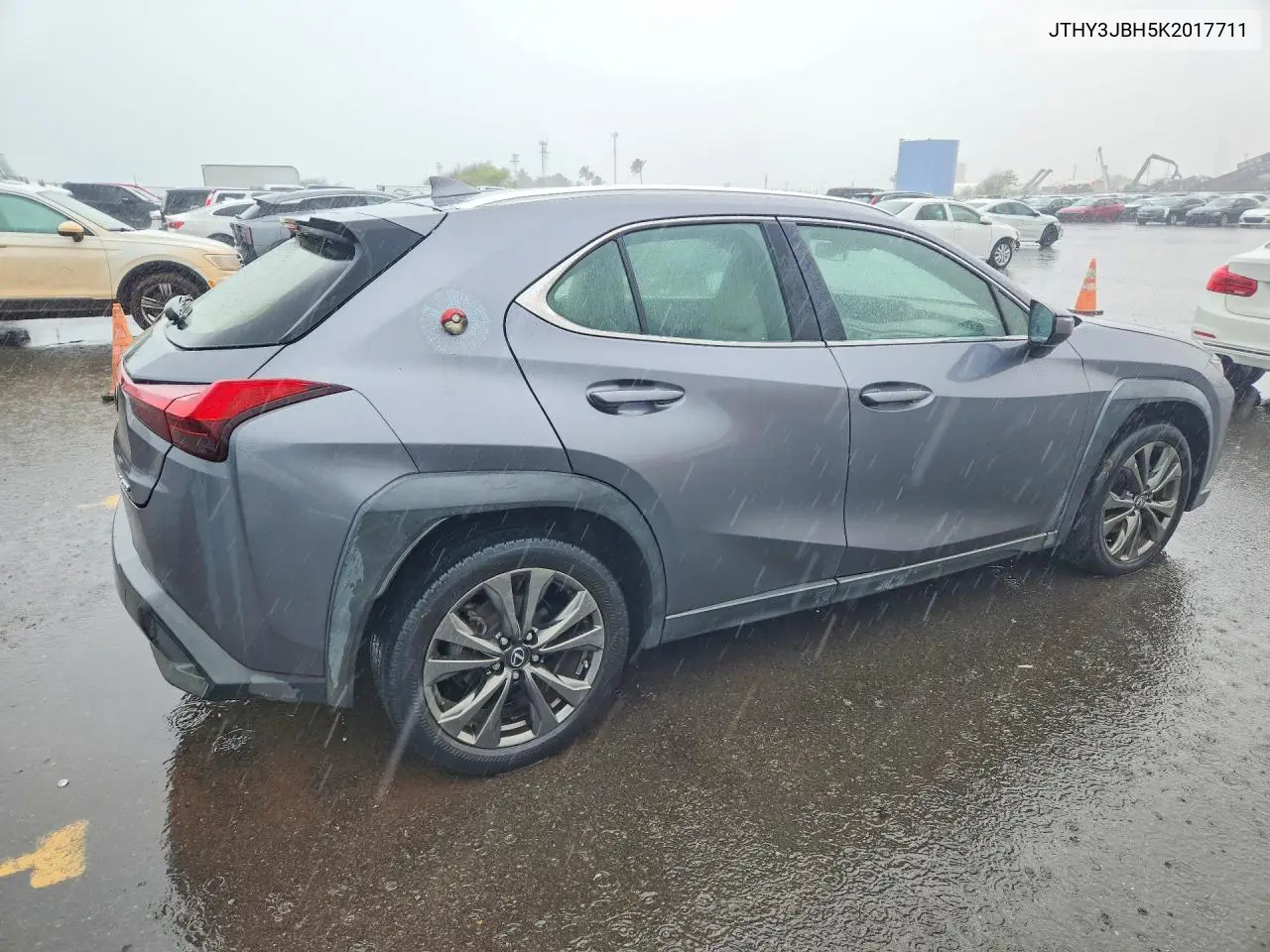 2019 Lexus Ux 200 Base VIN: JTHY3JBH5K2017711 Lot: 47772536