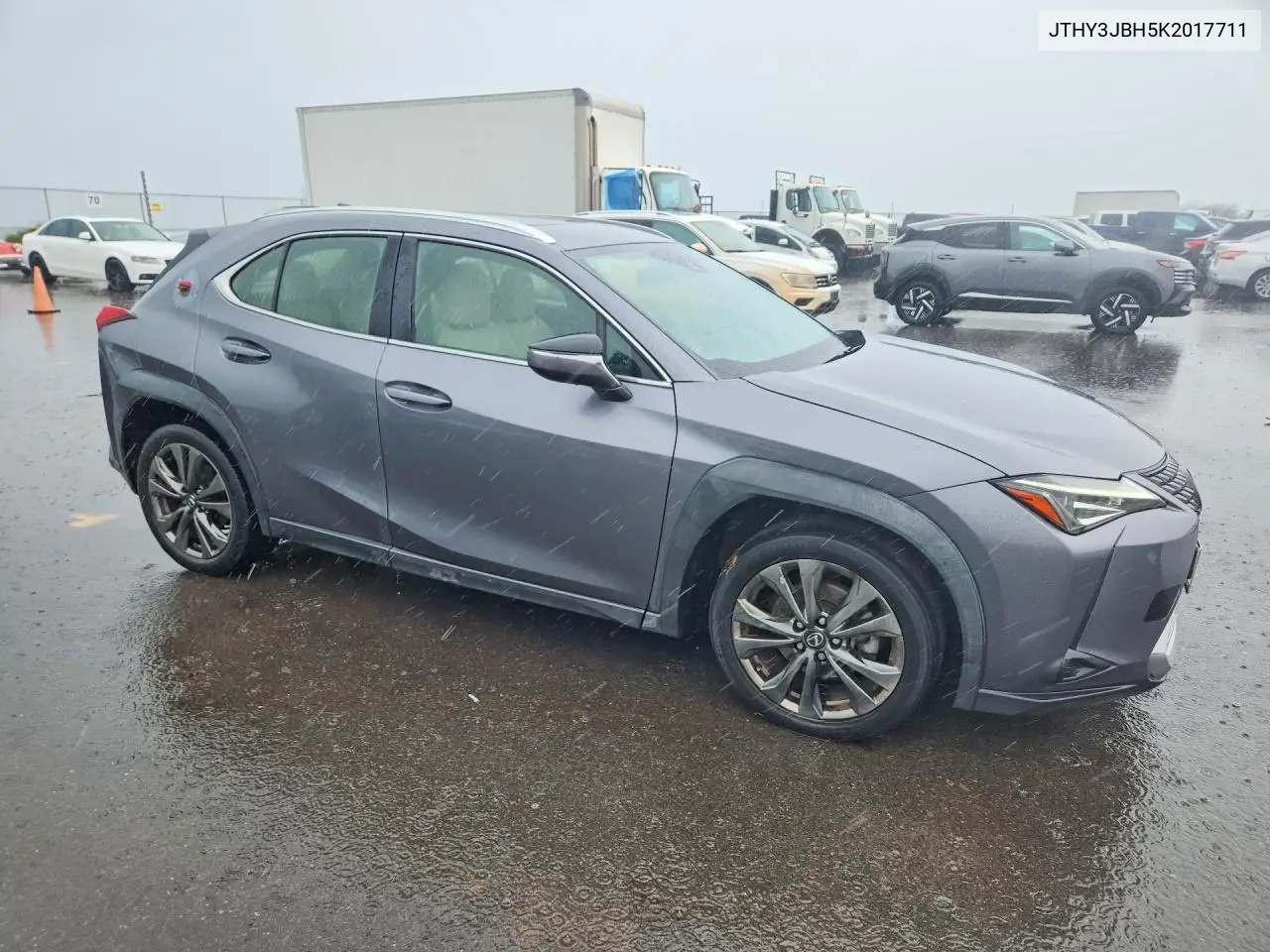 2019 Lexus Ux 200 Base VIN: JTHY3JBH5K2017711 Lot: 47772536
