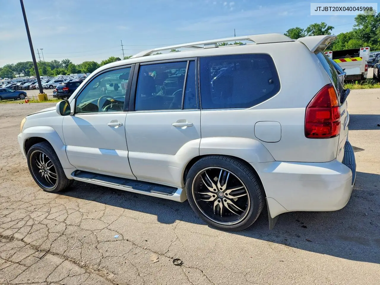2004 Lexus Gx 470 VIN: JTJBT20X040045998 Lot: 60121306