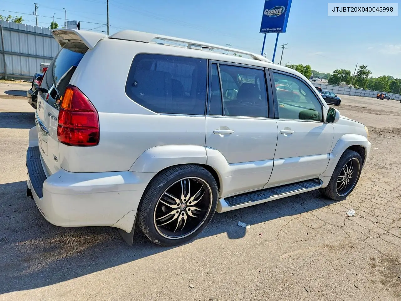 2004 Lexus Gx 470 VIN: JTJBT20X040045998 Lot: 60121306