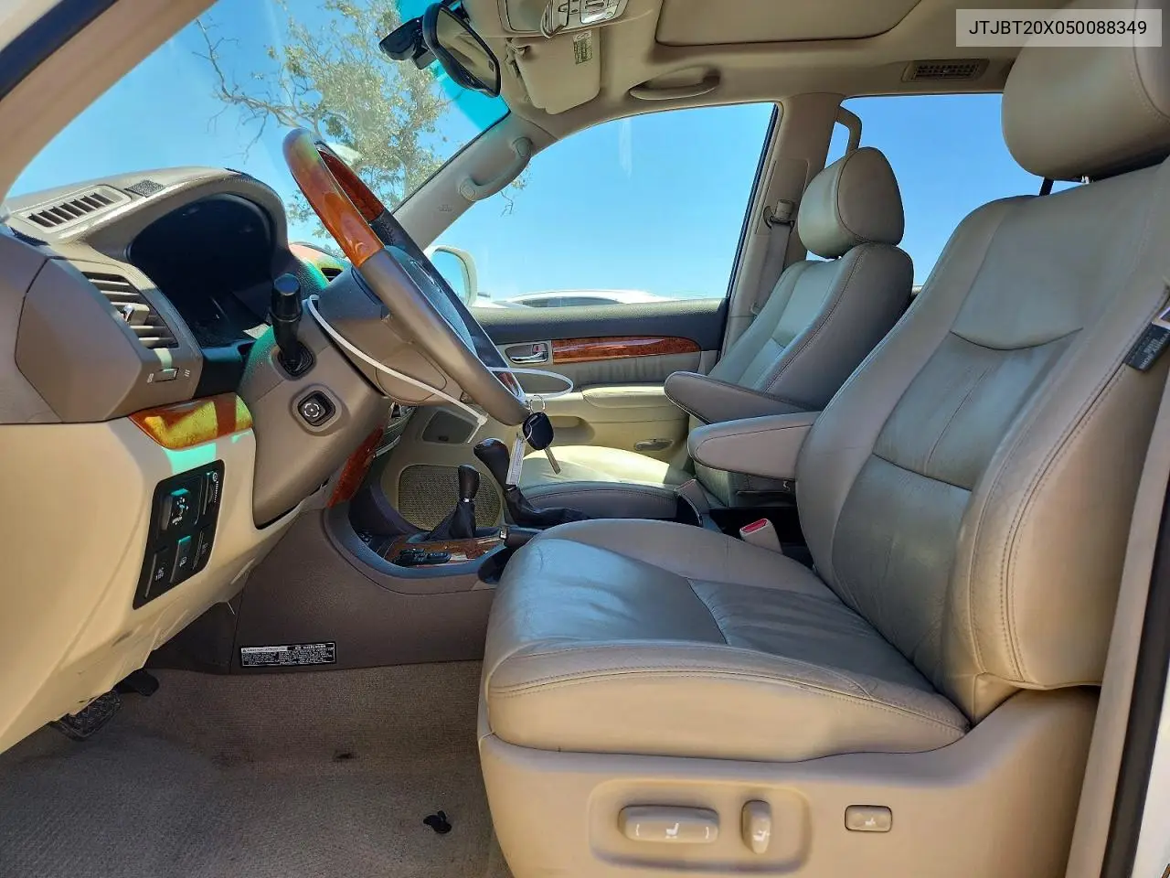 2005 Lexus Gx470 VIN: JTJBT20X050088349 Lot: 59361016