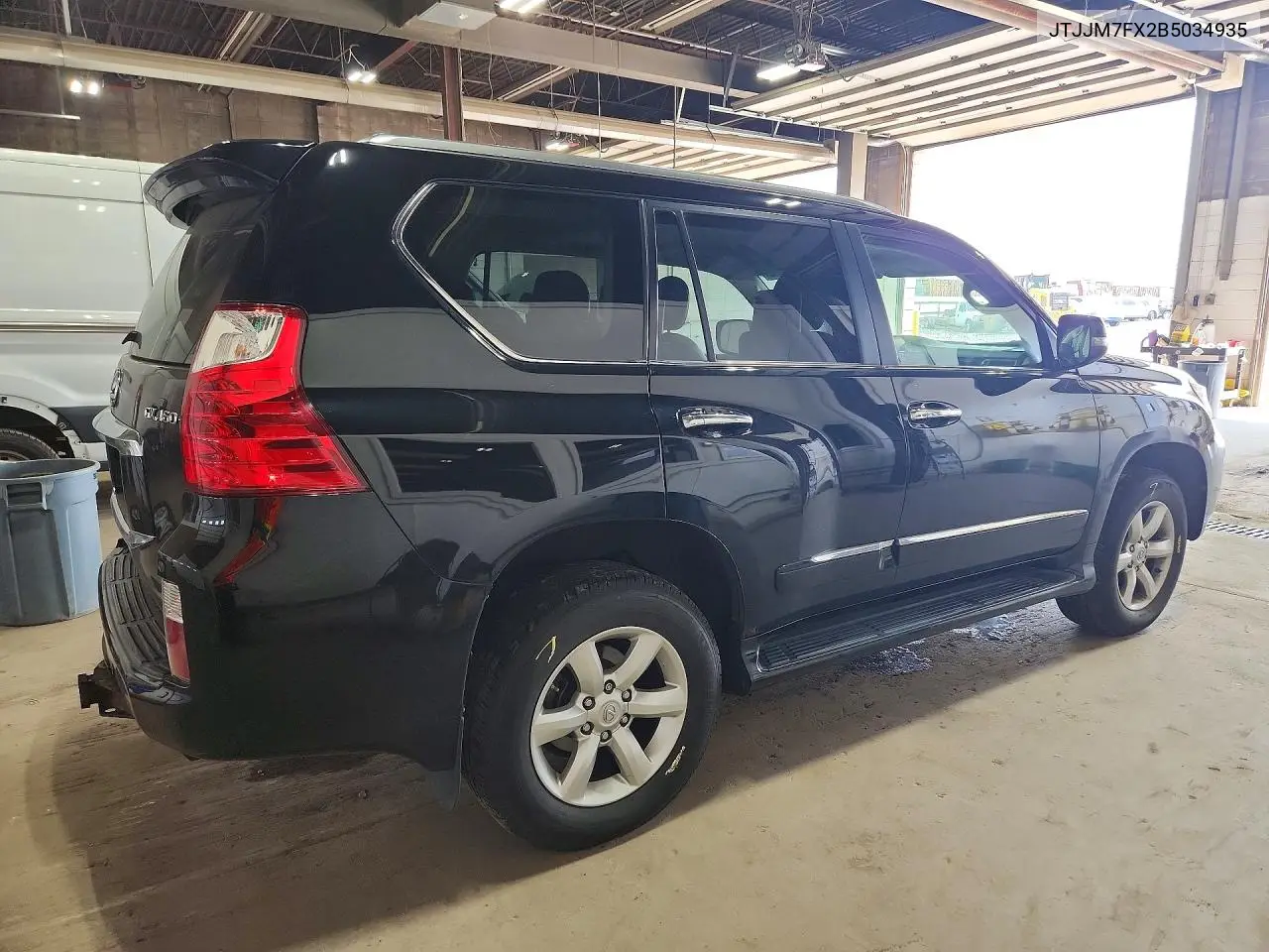 2011 Lexus Gx 460 Premium VIN: JTJJM7FX2B5034935 Lot: 61363596