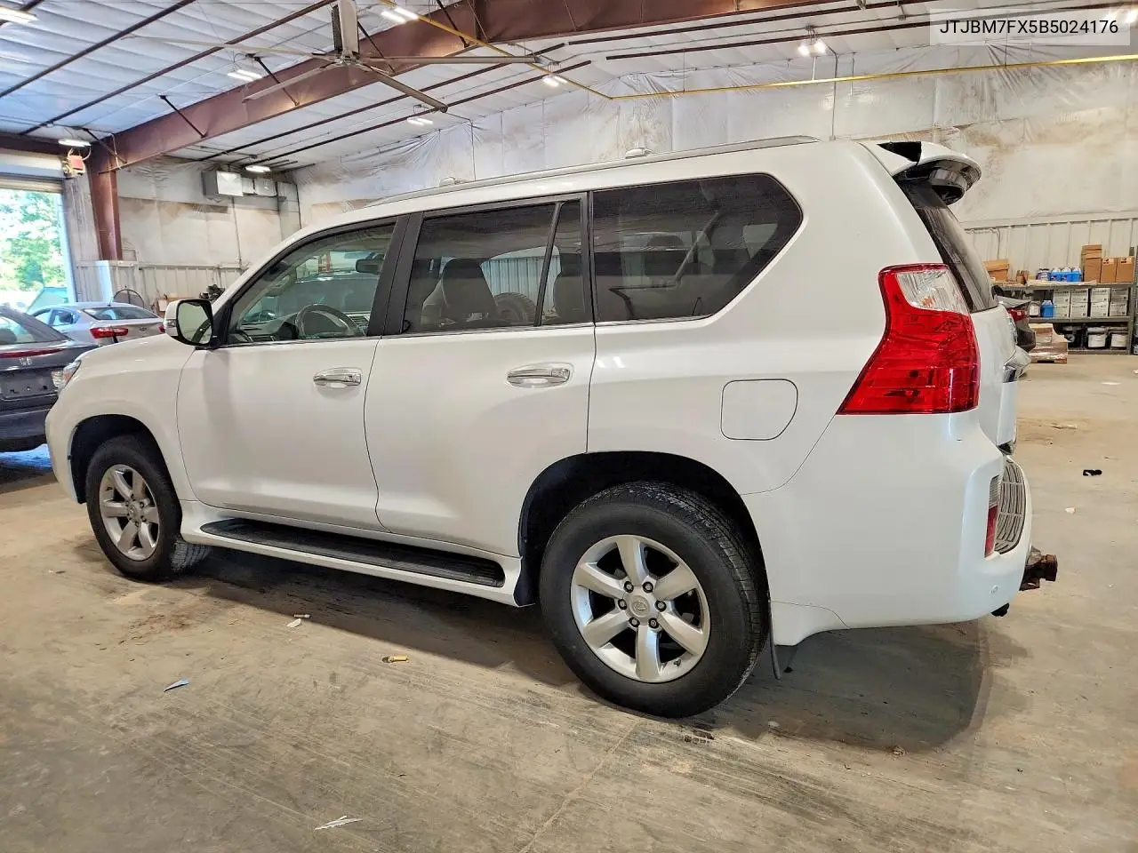 2011 Lexus Gx 460 VIN: JTJBM7FX5B5024176 Lot: 61579696