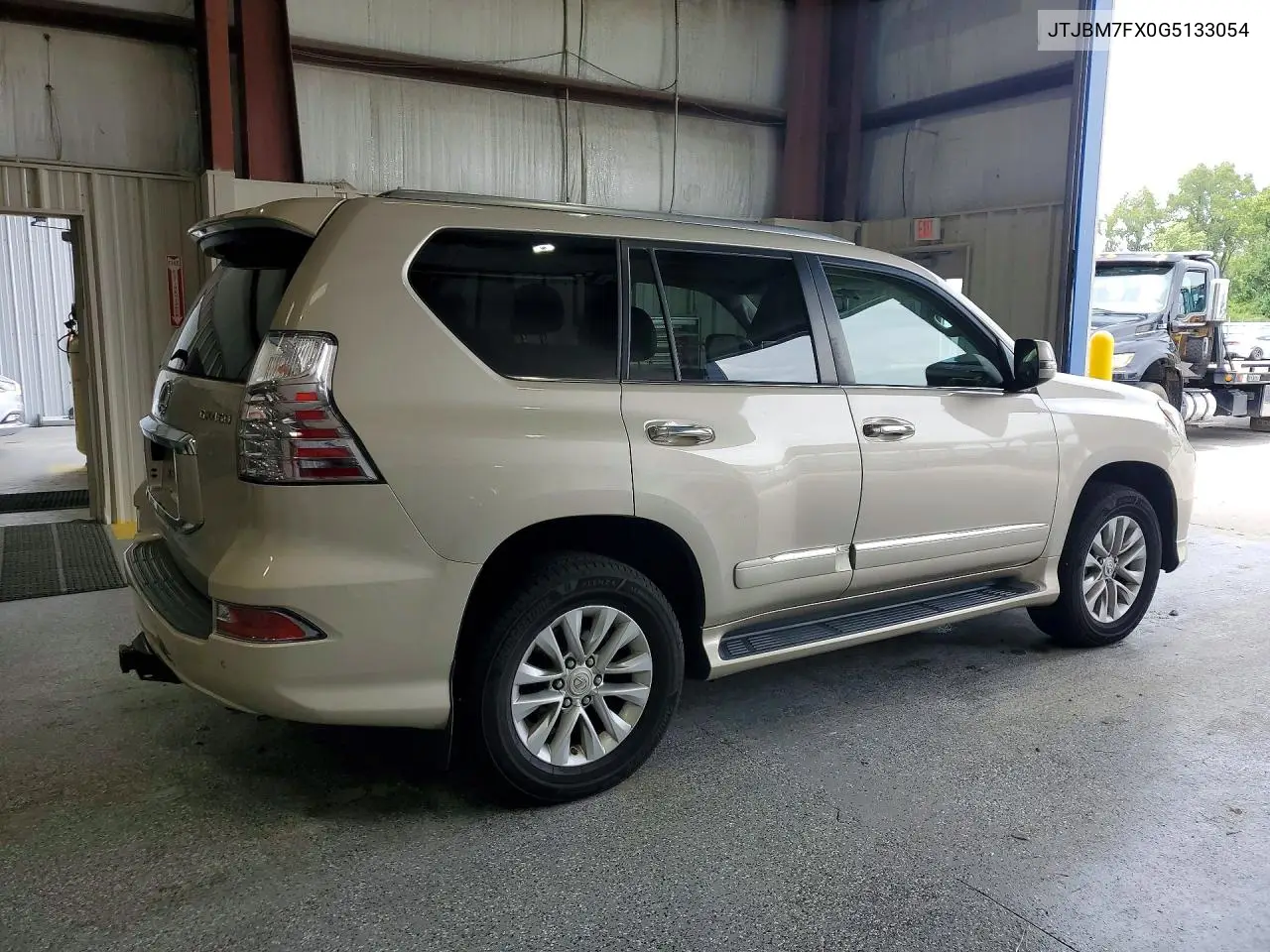 2016 Lexus Gx 460 VIN: JTJBM7FX0G5133054 Lot: 61977306