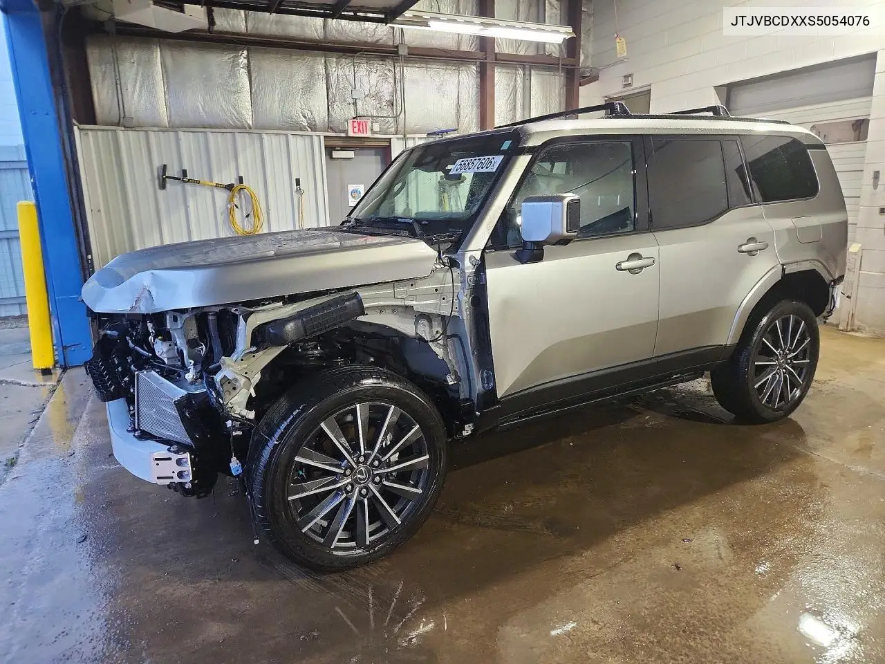 2025 Lexus Gx 550 Luxury+ VIN: JTJVBCDXXS5054076 Lot: 56857606