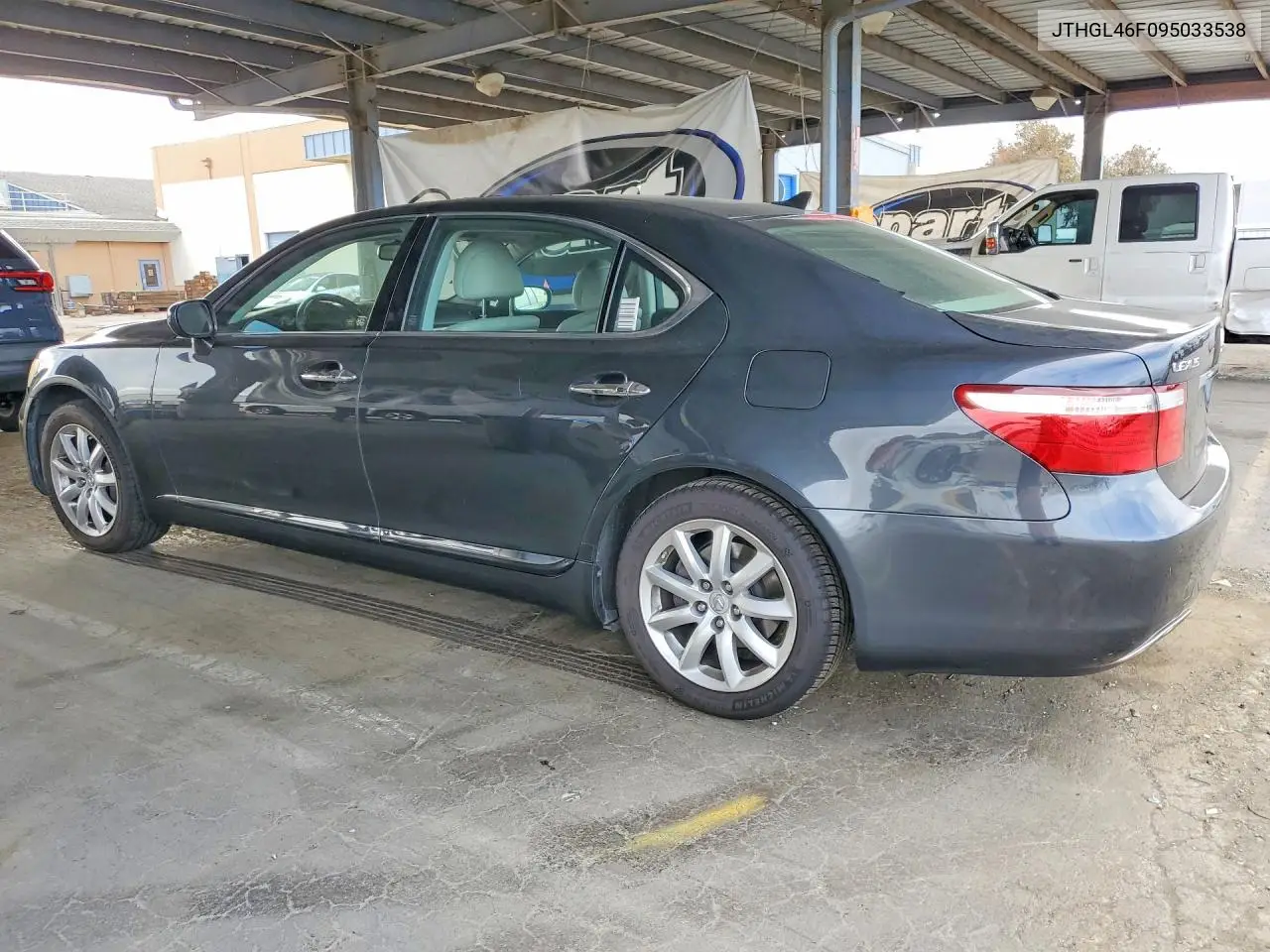 2009 Lexus Ls 460L VIN: JTHGL46F095033538 Lot: 61556596