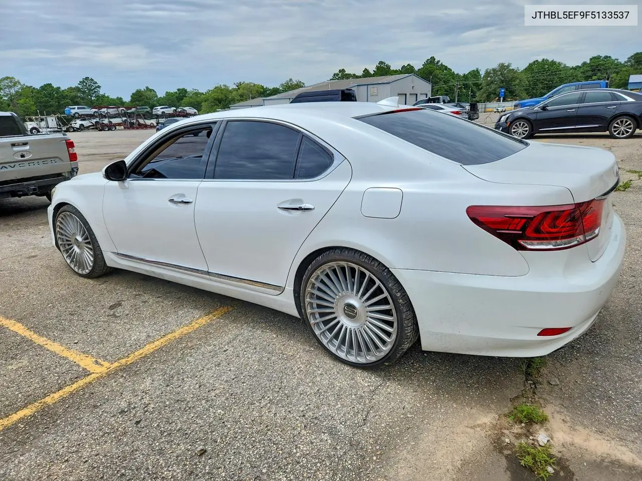 2015 Lexus Ls 460 VIN: JTHBL5EF9F5133537 Lot: 57339846