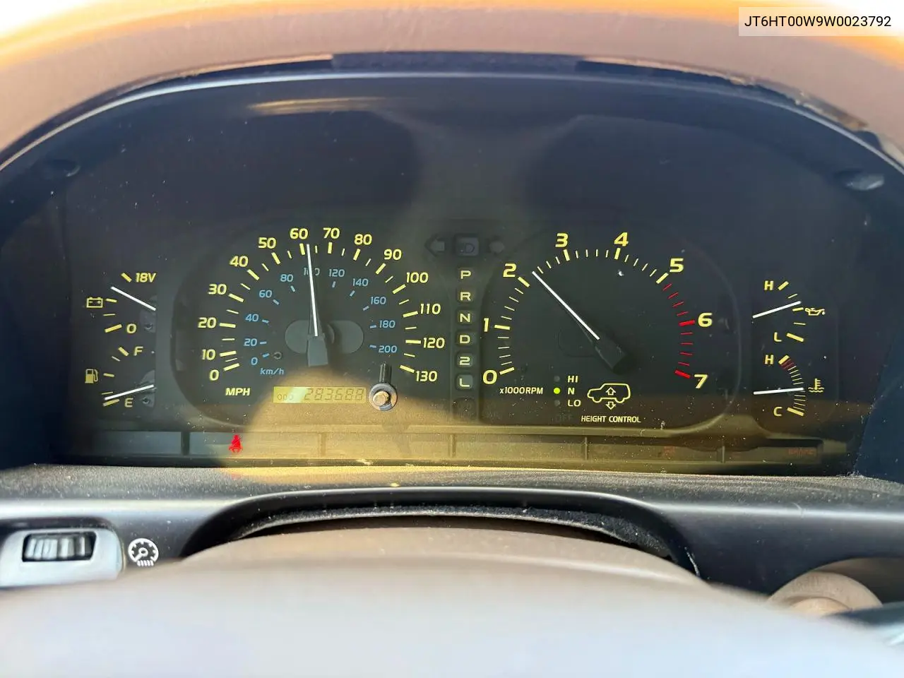 1998 Lexus Lx 470 VIN: JT6HT00W9W0023792 Lot: 62101506