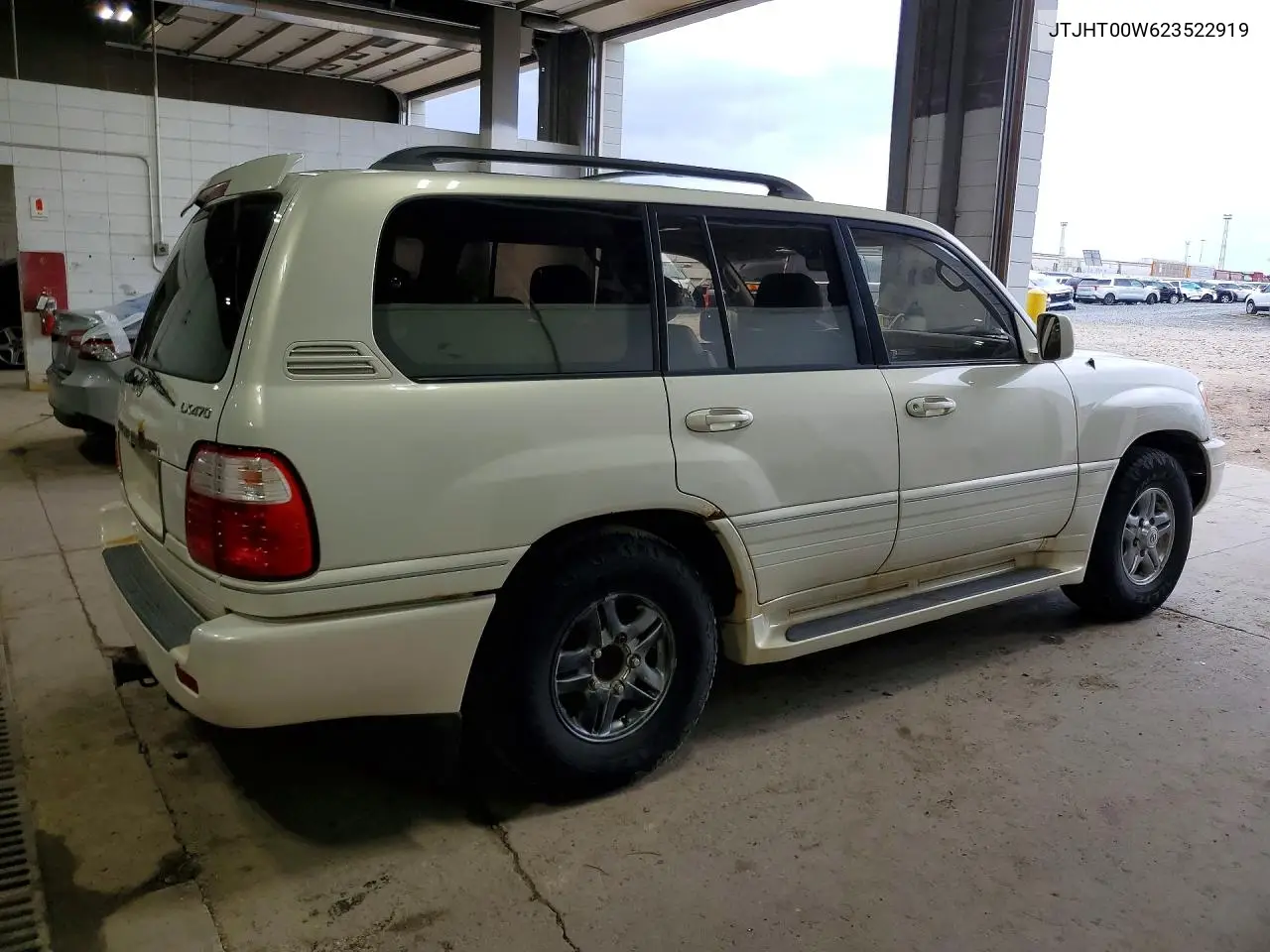 2002 Lexus Lx 470 VIN: JTJHT00W623522919 Lot: 59704996