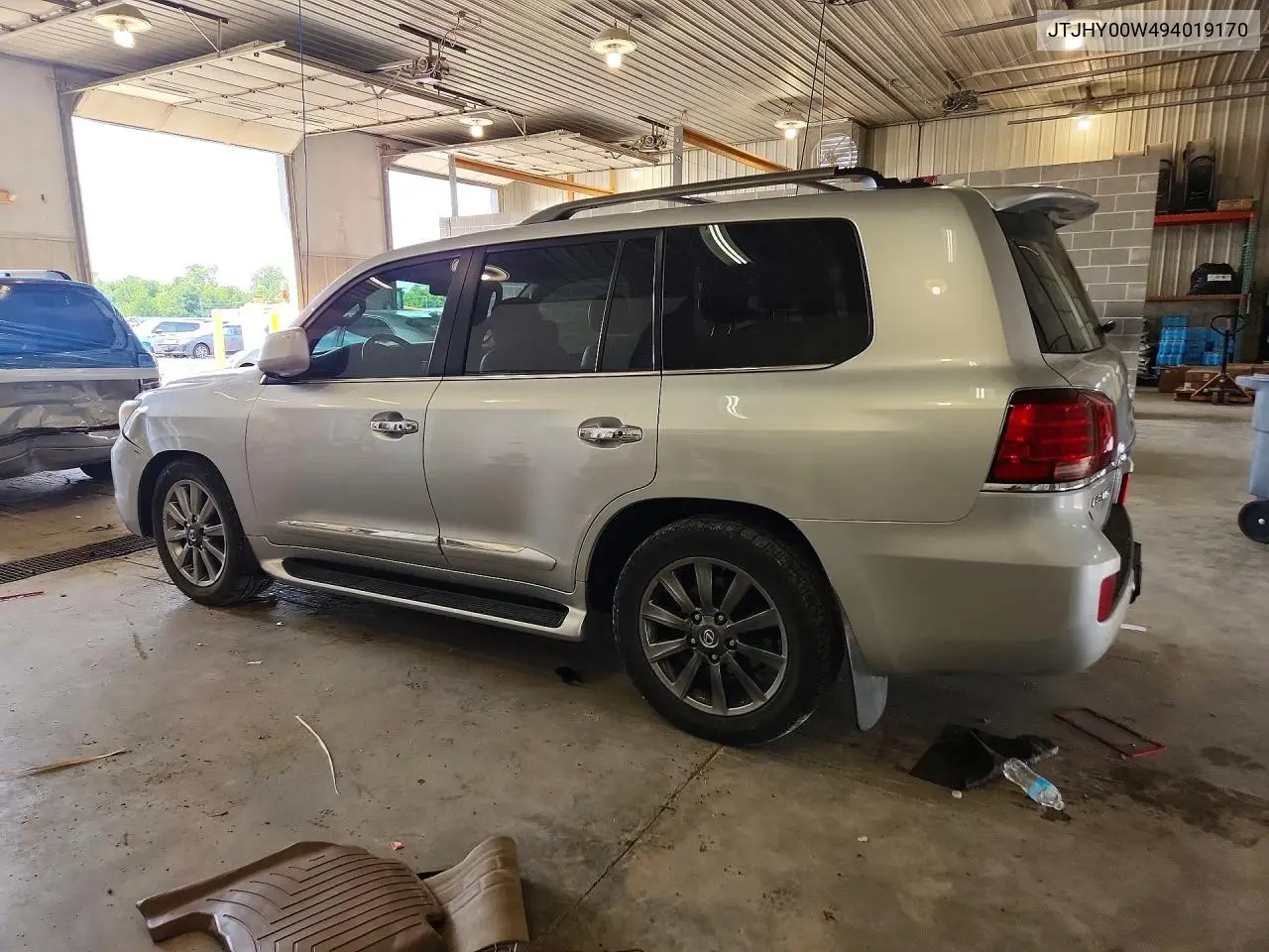 2009 Lexus Lx 570 VIN: JTJHY00W494019170 Lot: 59263416