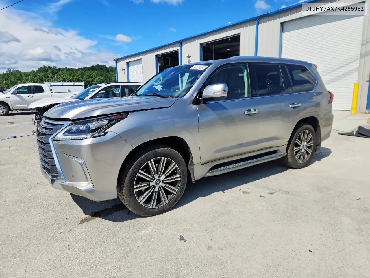 2019 Lexus Lx 570