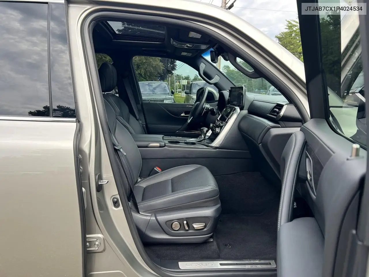 2023 Lexus Lx 600 Premium VIN: JTJAB7CX1P4024534 Lot: 60413646